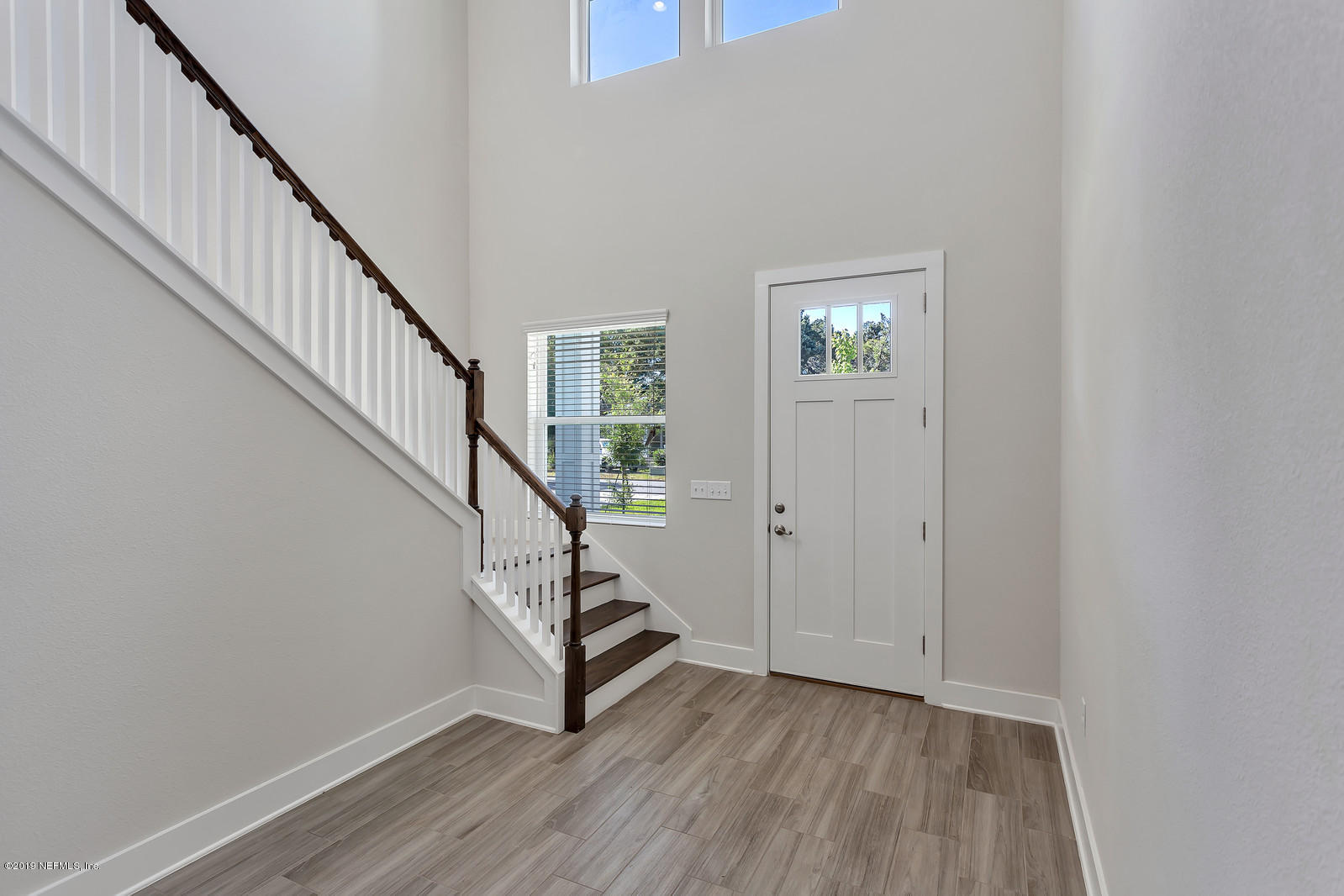 1017 Ruth Avenue Jacksonville Beach, FL 32250 - Photo 6 of 35 Front Entrance