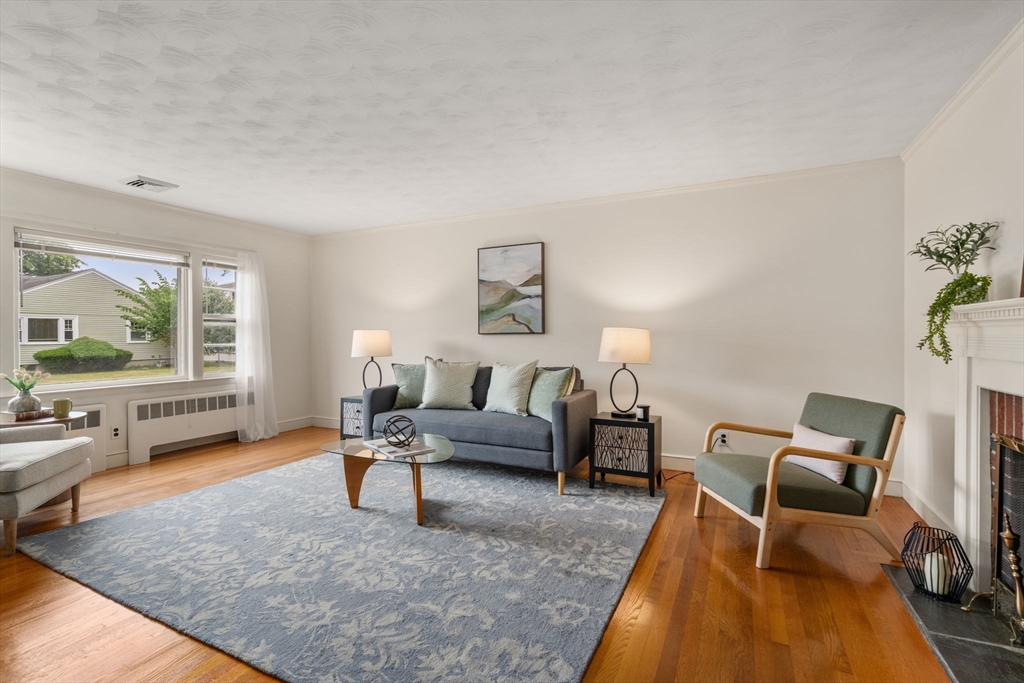 109 Shaw Road Belmont, MA 02478 - Photo 4 of 20