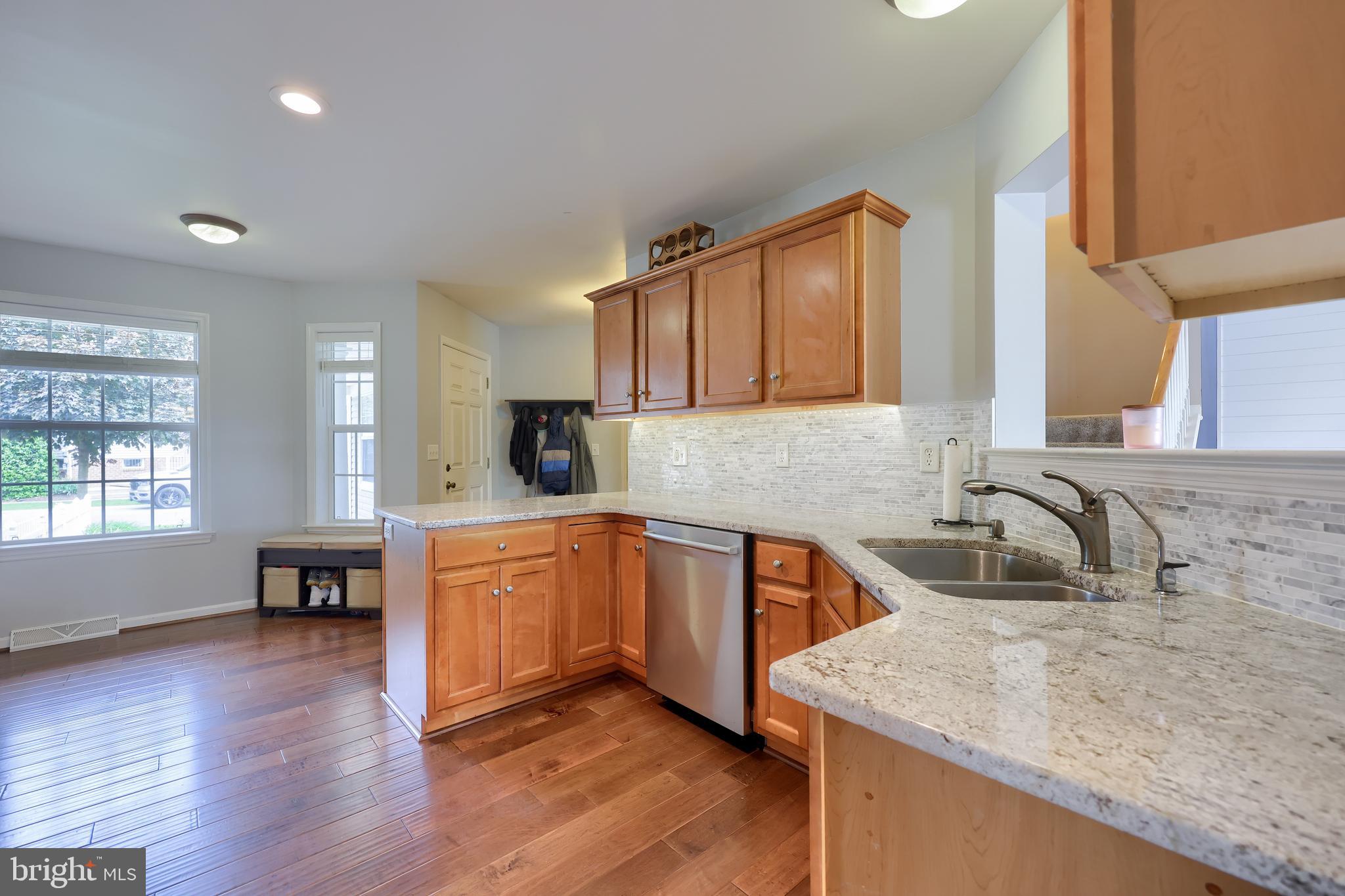 612 Chatham Way Lititz, PA 17543 - Photo 9 of 38