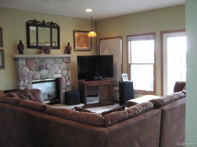 9225 Rolston Road Gaines, MI 48436 - Photo 12 of 25 Greatroom
