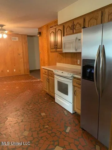 $1,500 | 1598 Main Street, Southaven, MS 38671