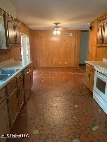 $1,500 | 1598 Main Street, Southaven, MS 38671