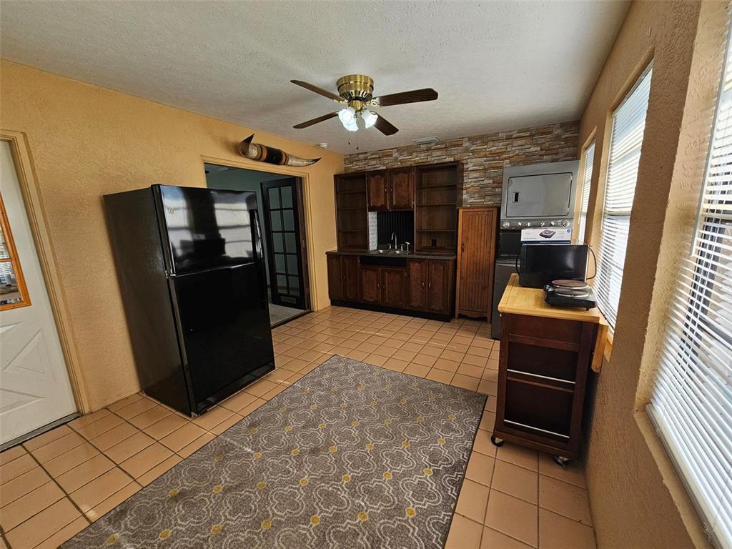 4609 Miley Road Plant City, FL 33565 - Photo 3 of 23