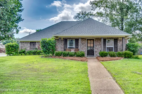$284,900 | 128 West Pinebrook Drive, Brandon, MS 39047