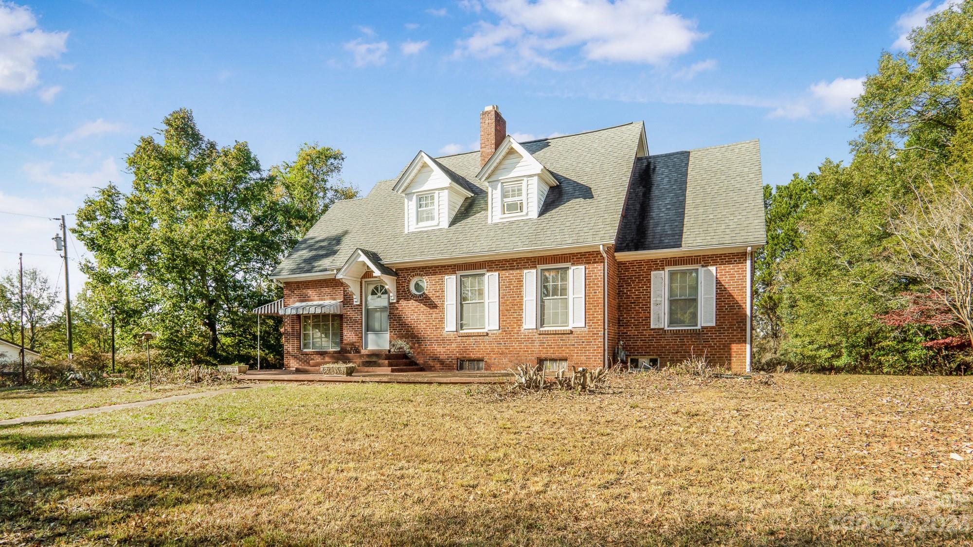 186 Kelly Road Forest City, NC 28043 - Photo 3 of 34 Gallery Image 3