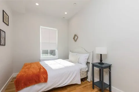 $3,800 | 666 Massachusetts Avenue, Unit 3, Boston, MA 02118