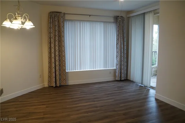 $1,250 | 7163 South Durango Drive, Unit 304, Las Vegas, NV 89113