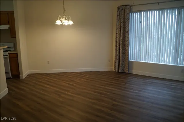 $1,250 | 7163 South Durango Drive, Unit 304, Las Vegas, NV 89113