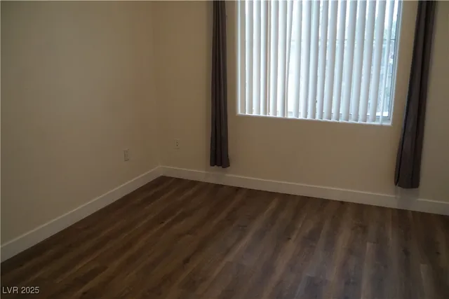 $1,250 | 7163 South Durango Drive, Unit 304, Las Vegas, NV 89113