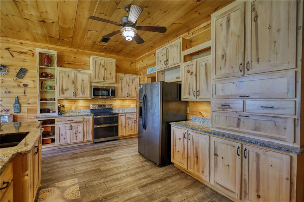 947 Bellhouse Road Macon, GA 31217 - Photo 8 of 132