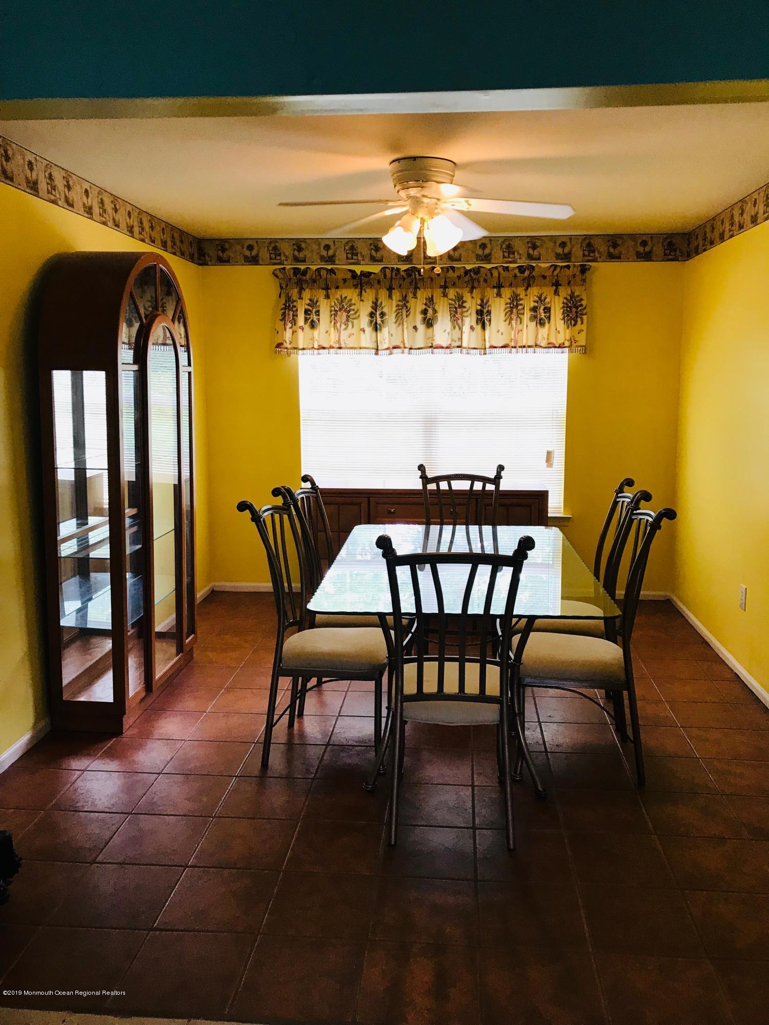 85 Timberline Road Bayville, NJ 08721 - Photo 7 of 27 IMG-4861