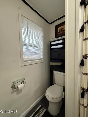 $325,000 | 7 Highway 236, Halfmoon, NY 12065