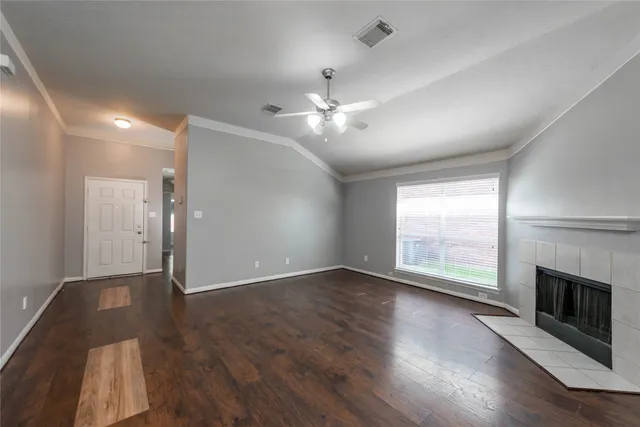 $1,950 | 1915 Lingard Park Court, Houston, TX 77047