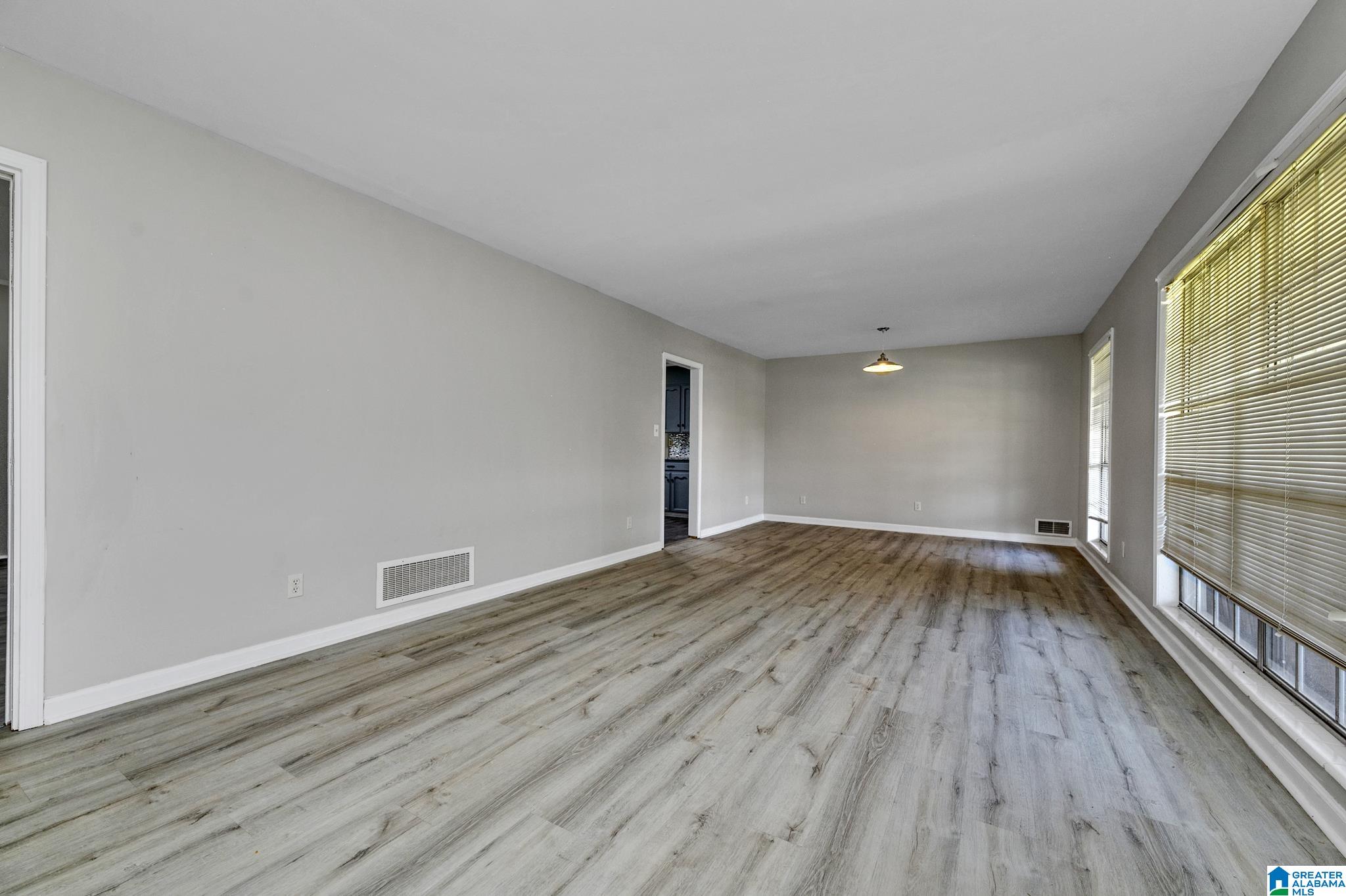 513 9th Terrace Pleasant Grove, AL 35127 - Photo 5 of 29
