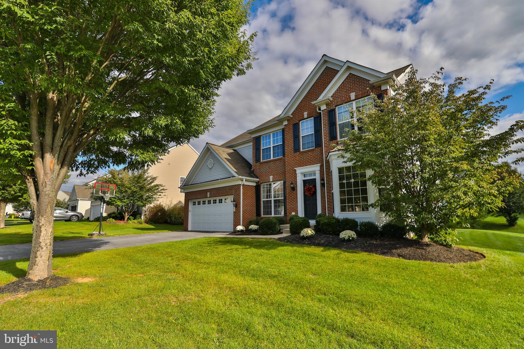 8882 Pathfinder Road Breinigsville, PA 18031 - Photo 3 of 61 Gallery Image 3