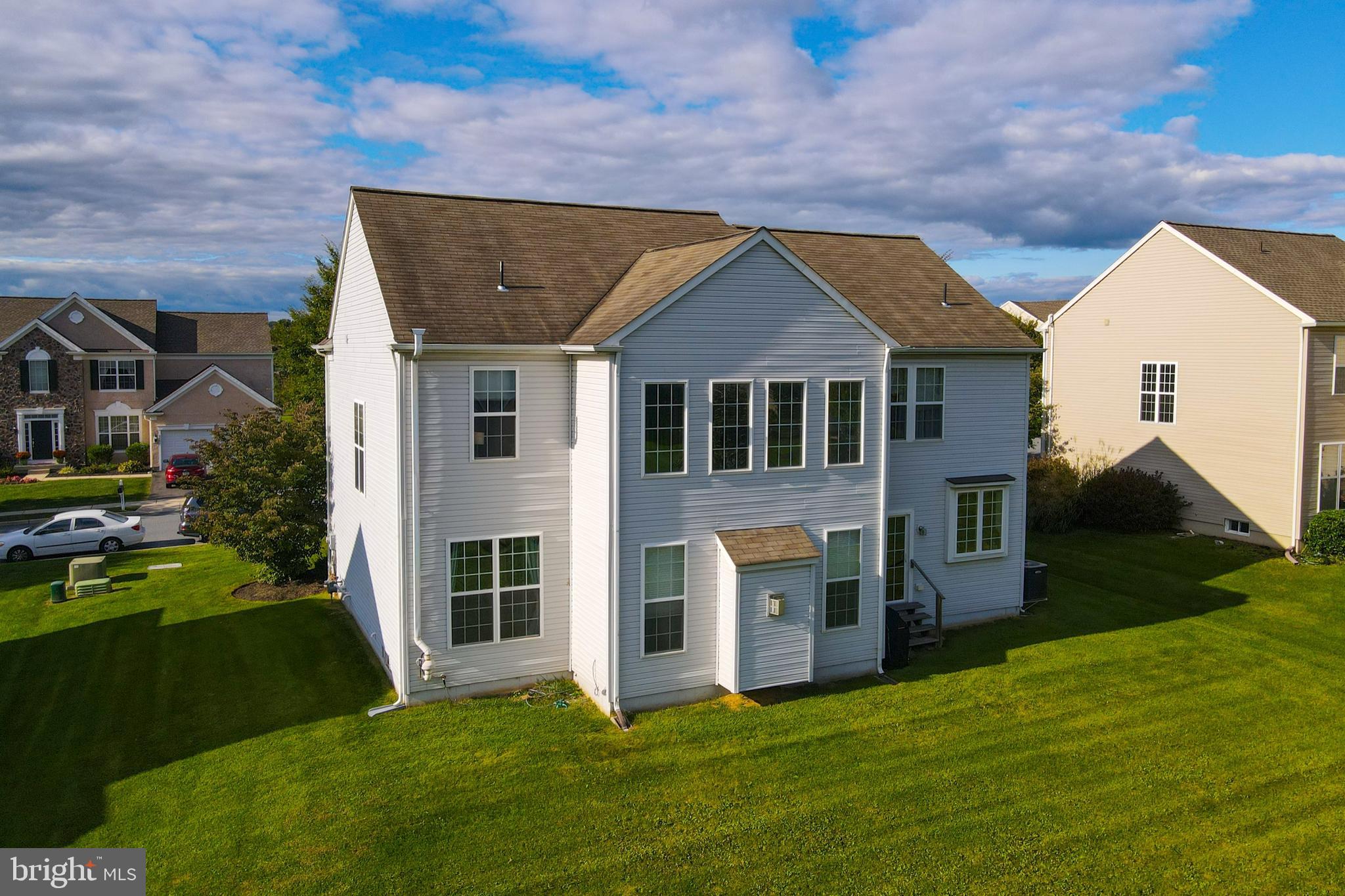 8882 Pathfinder Road Breinigsville, PA 18031 - Photo 4 of 61 Gallery Image 4