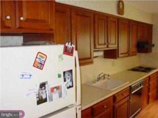 473 Covered Bridge Road Cherry Hill, NJ 08034 - Photo 3 of 3