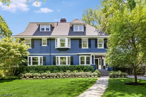 $3,295,000 | 162 Union Street, Montclair, NJ 07042