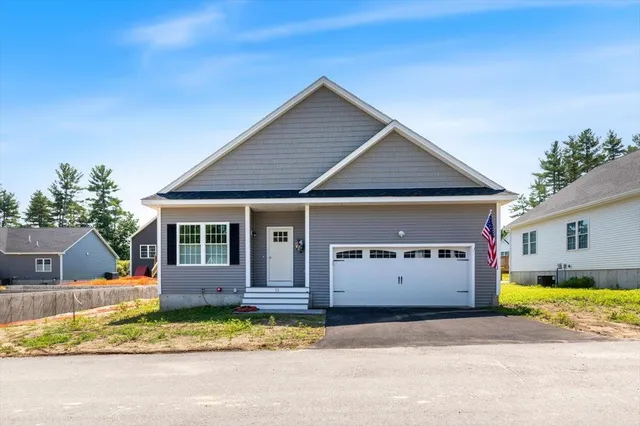 $599,999 | 7 Venus Way, Unit 22, Pelham, NH 03076