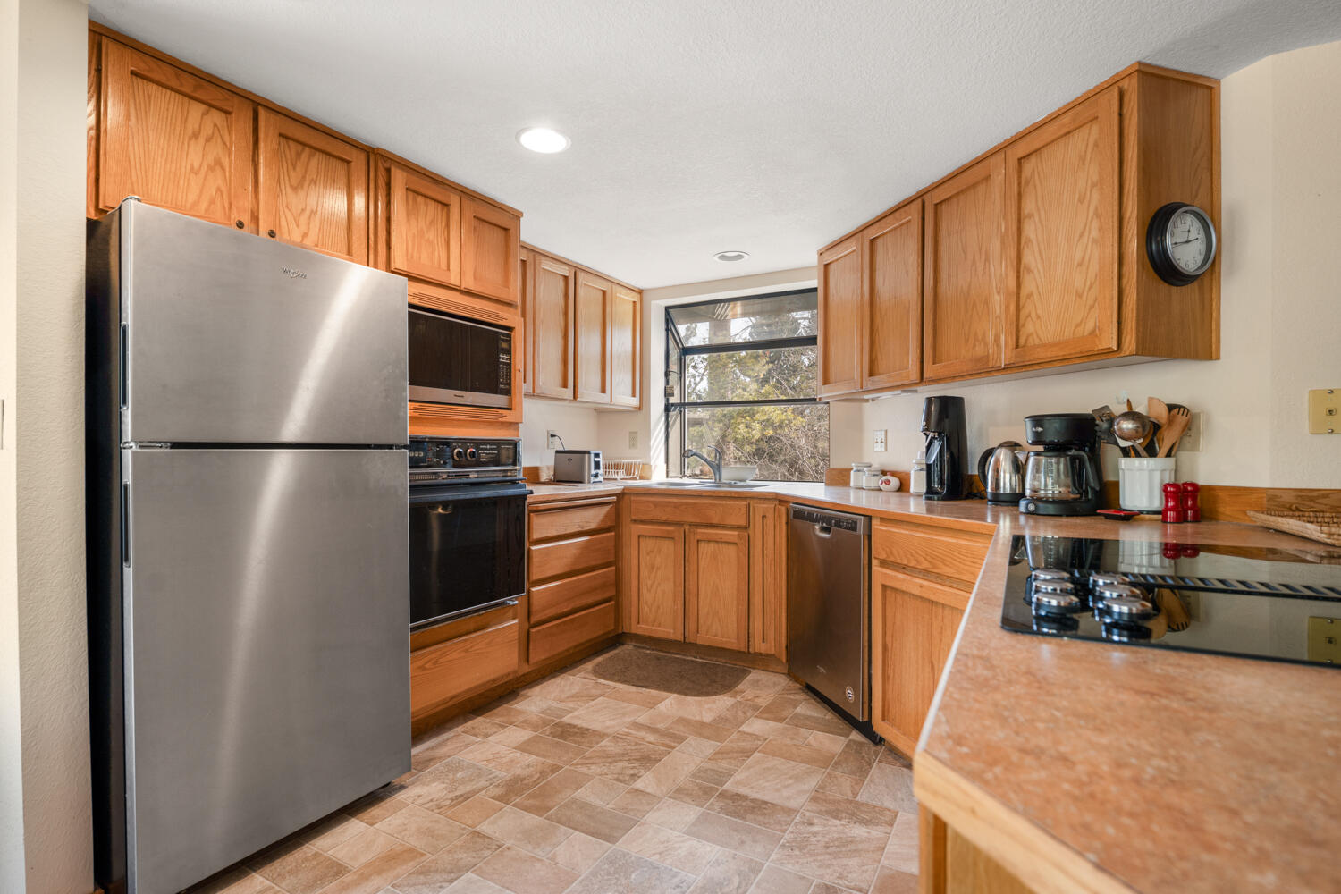 17772 West Core Road, Unit 19 Sunriver, OR 97707 - Photo 14 of 38 12
