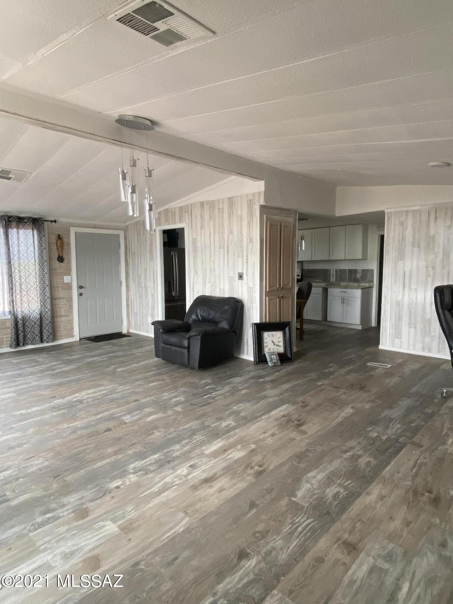 7475 North Avra Road Tucson, AZ 85743 - Photo 10 of 11 Gallery Image 10