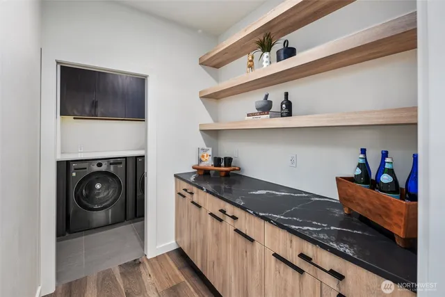 $1,275,000 | 169 East Driftwood Shores Road, Camano Island, WA 98282