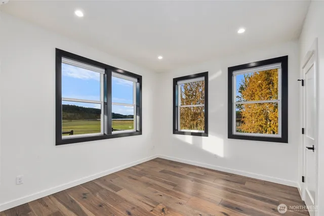 $1,275,000 | 169 East Driftwood Shores Road, Camano Island, WA 98282