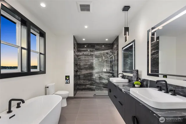 $1,275,000 | 169 East Driftwood Shores Road, Camano Island, WA 98282