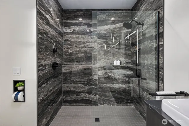 $1,275,000 | 169 East Driftwood Shores Road, Camano Island, WA 98282