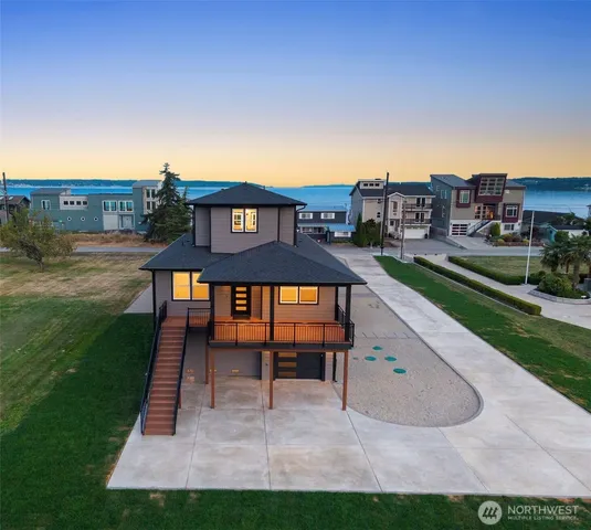 $1,275,000 | 169 East Driftwood Shores Road, Camano Island, WA 98282