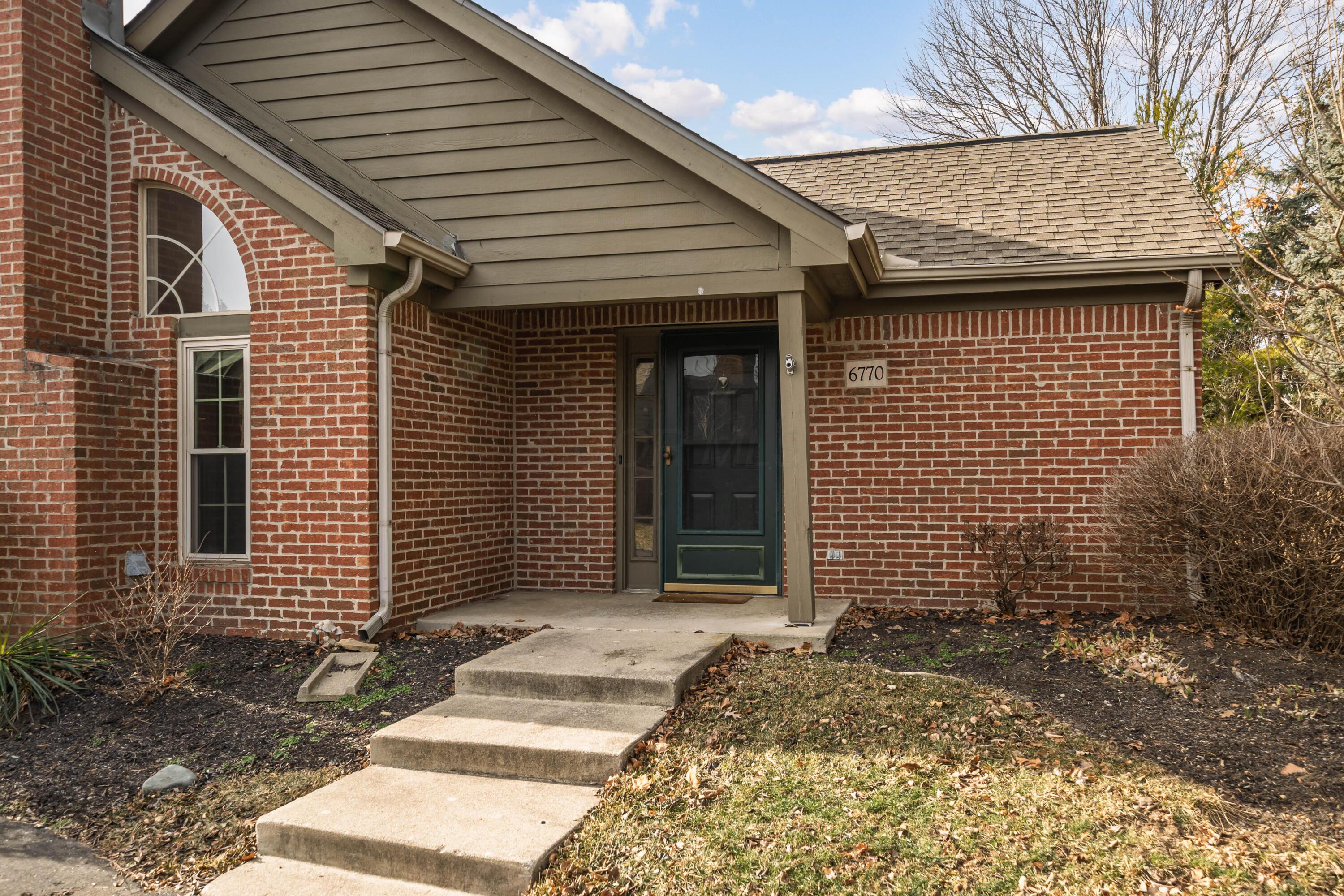 6770 Heatherstone Loop Dublin, OH 43017 - Photo 8 of 32 Front Entry