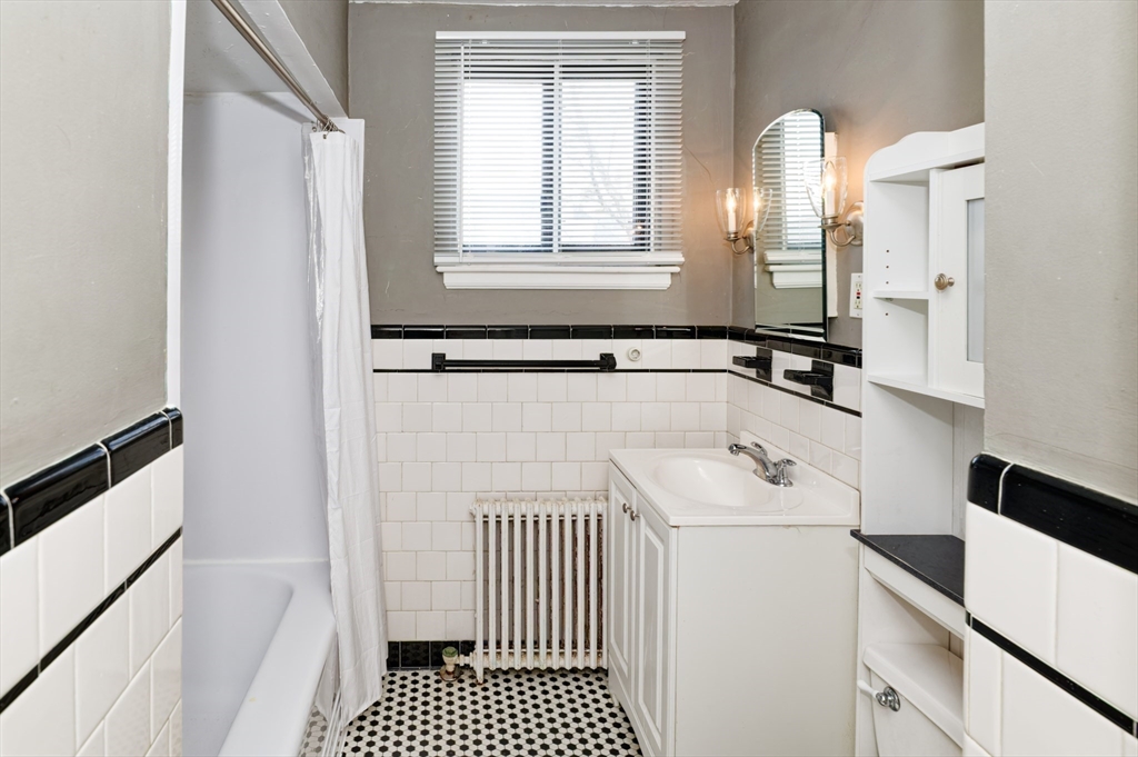 20 Ashland Street, Unit 3L Worcester, MA 01609 - Photo 14 of 24