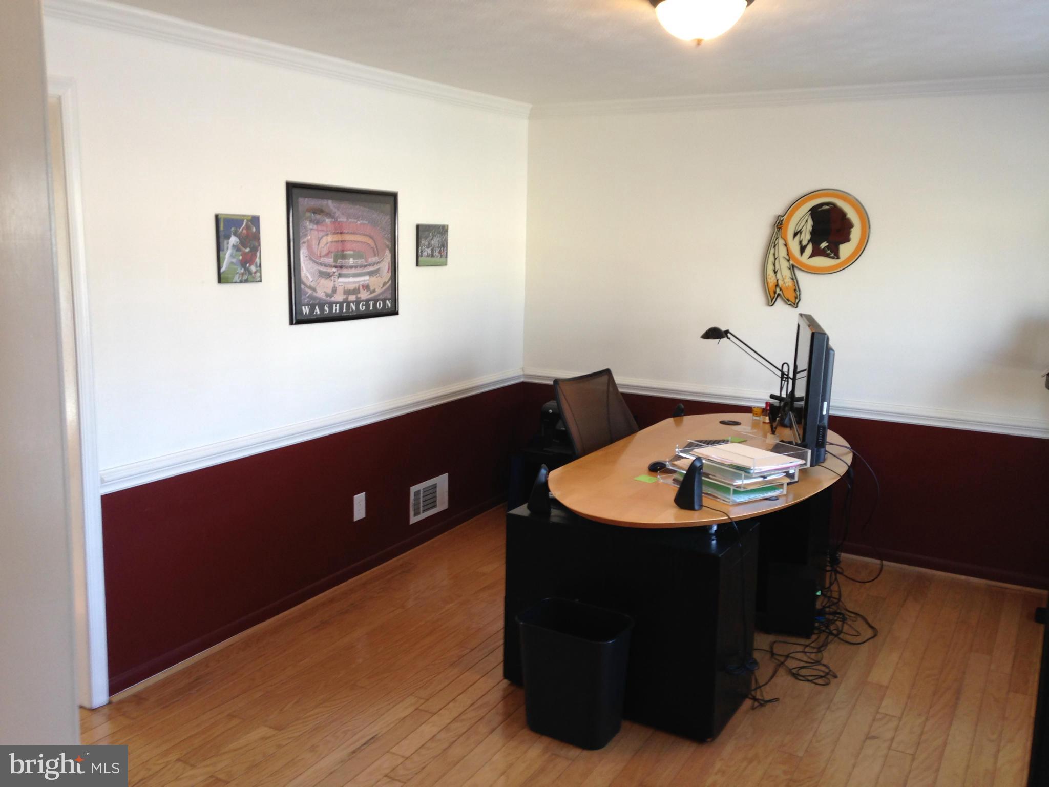 13932 Schaeffer Road Germantown, MD 20874 - Photo 17 of 25 Dining Room