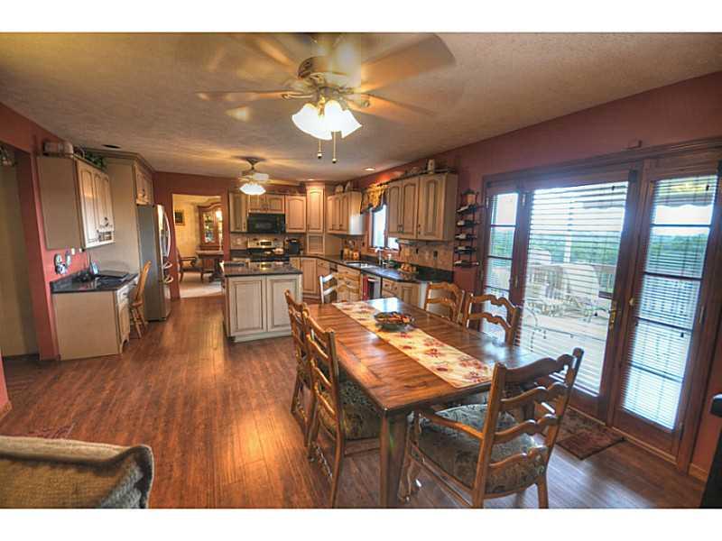 179 Cedar Ridge Drive Monaca, PA 15061 - Photo 11 of 24 Kitchen.
