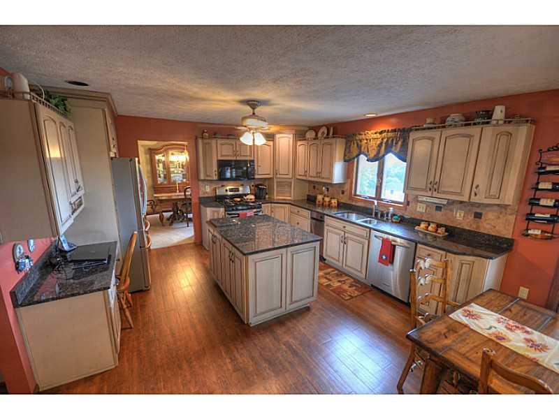 179 Cedar Ridge Drive Monaca, PA 15061 - Photo 8 of 24 Kitchen.
