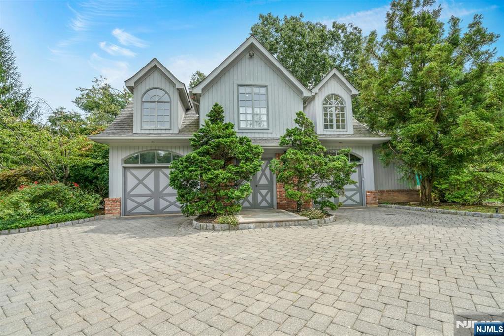 1055 High Mountain Road Franklin Lakes, NJ 07417 - Photo 19 of 24 Gallery Image 19