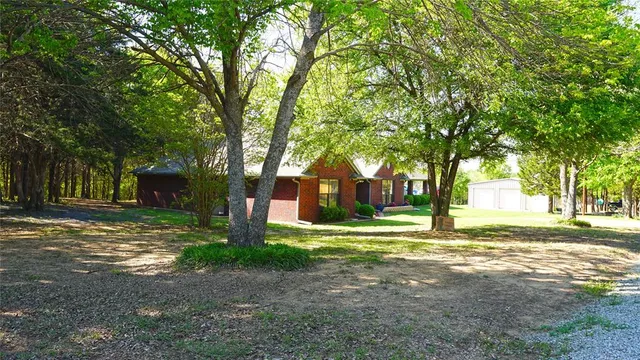 $1,290,000 | 111 Tyler Lane, Pottsboro, TX 75076