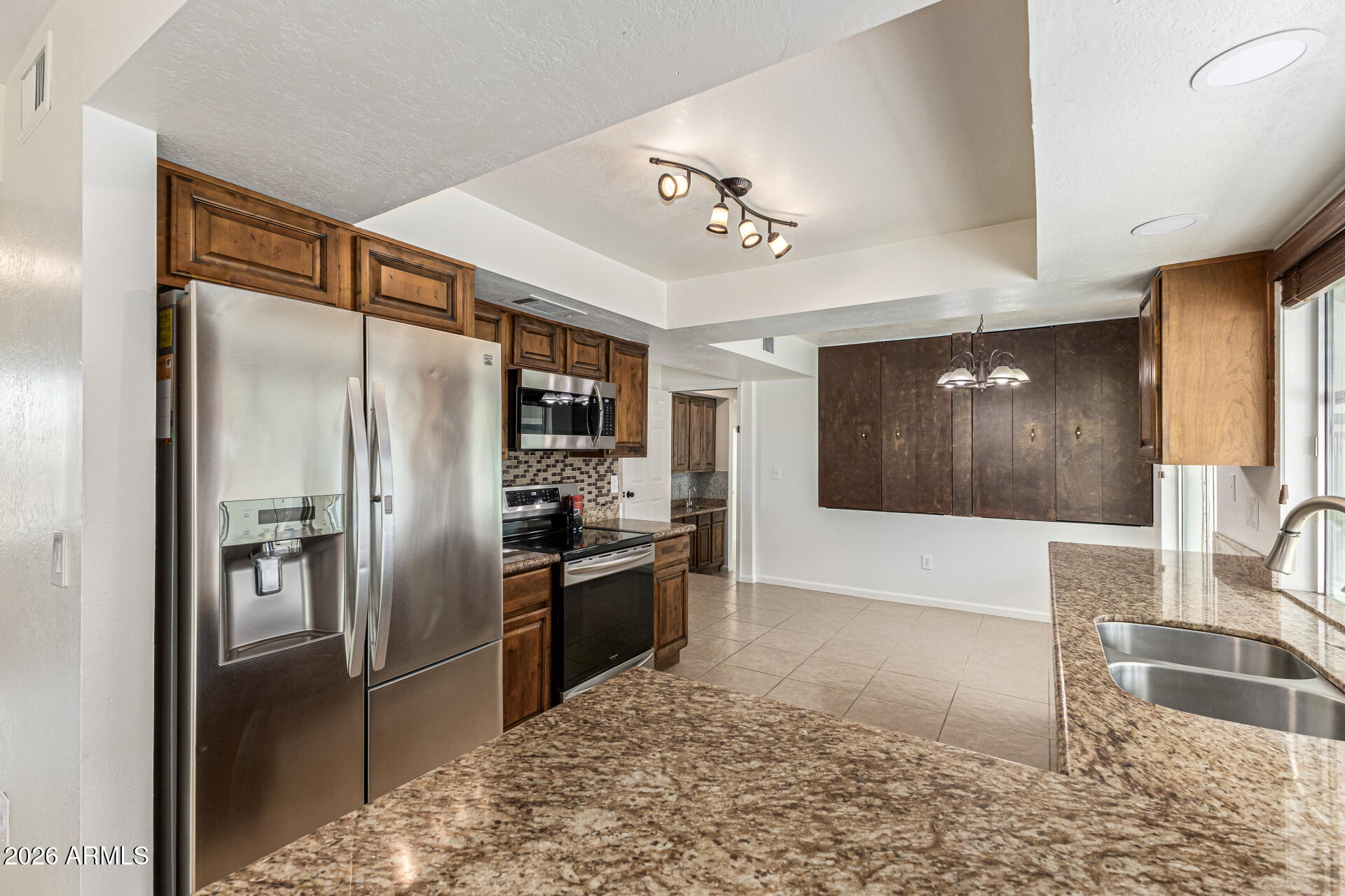 108 North Terrace Road Chandler, AZ 85226 - Photo 12 of 41