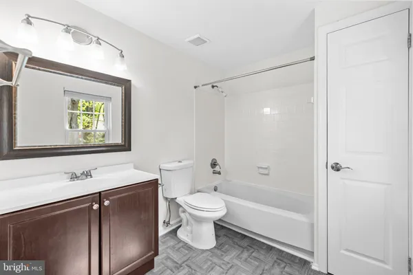 $619,900 | 6179 Martins Landing Court, Burke, VA 22015