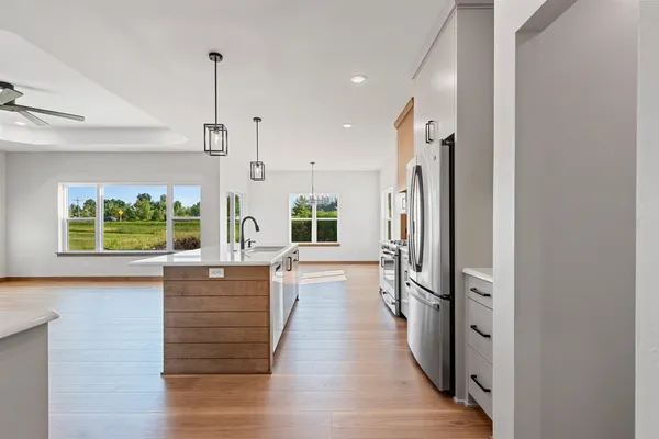 $694,900 | 1650 Sweetbriar Way Green, Green Bay, WI 54311