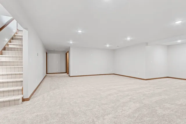 $694,900 | 1650 Sweetbriar Way Green, Green Bay, WI 54311