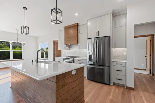 $694,900 | 1650 Sweetbriar Way Green, Green Bay, WI 54311