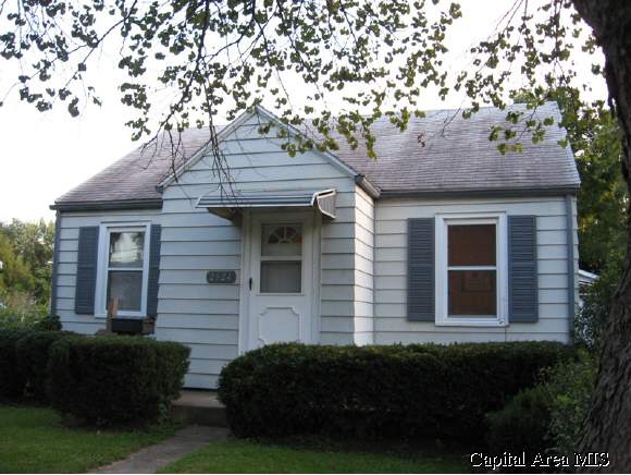 2524 East Keys Avenue Springfield, IL 62702 - Photo 1 of 8