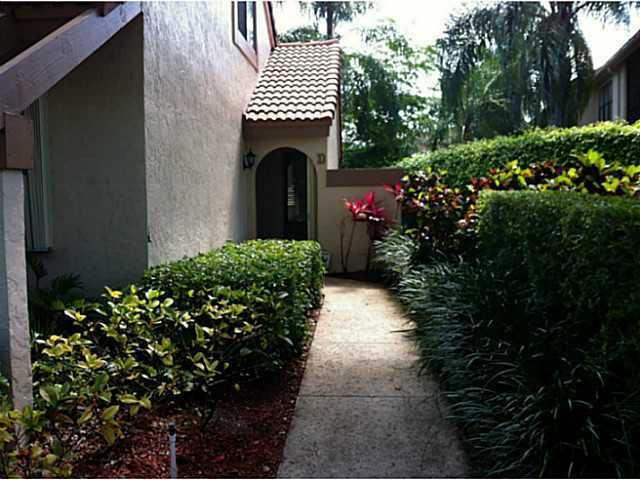 5521 Coach House Circle Boca Raton, FL 33486 - Photo 13 of 13 20140411165348279453000000-o
