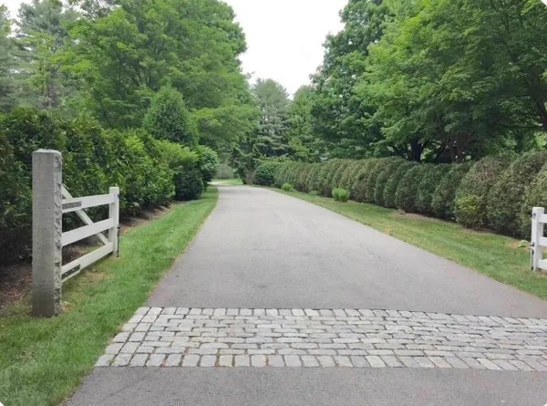 $3,450 | 2 Wildflower Lane, Wayland, MA 01778