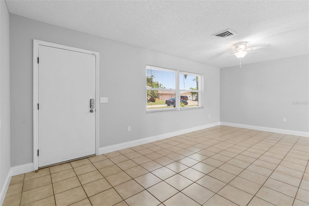 170 Argus Road Venice, FL 34293 - Photo 6 of 34 Gallery Image 6