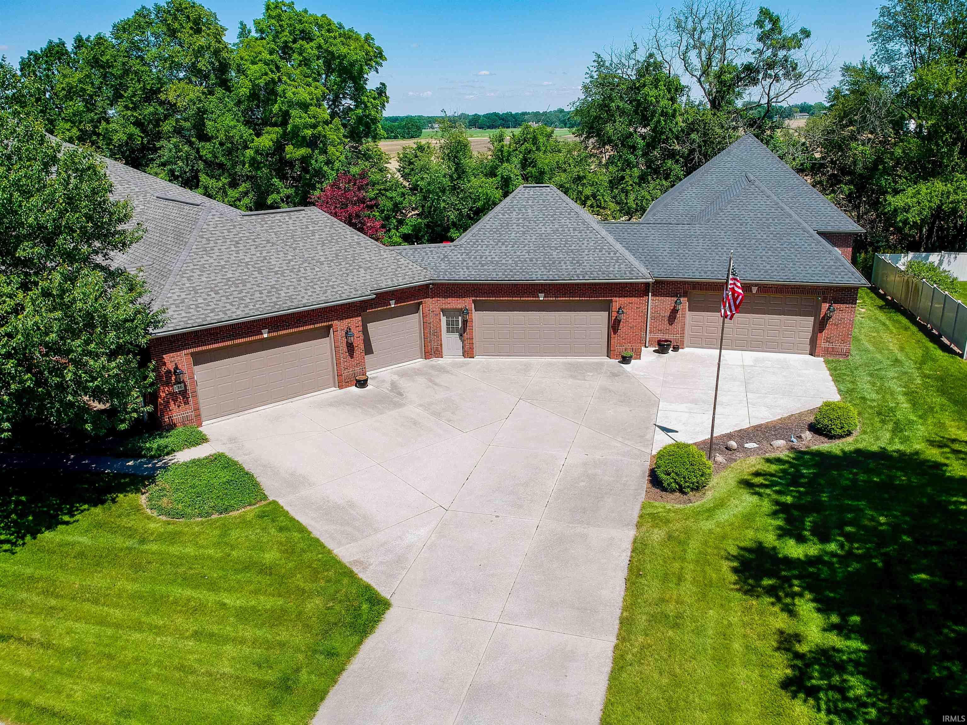 136 Tulip Lane Bremen, IN 46506 - Photo 2 of 36