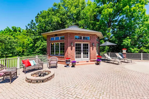 $1,295,000 | 136 Tulip Lane, Bremen, IN 46506