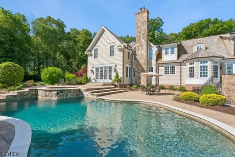 $3,795,000 | 17 Fawn Hill Drive, Morristown, NJ 07960