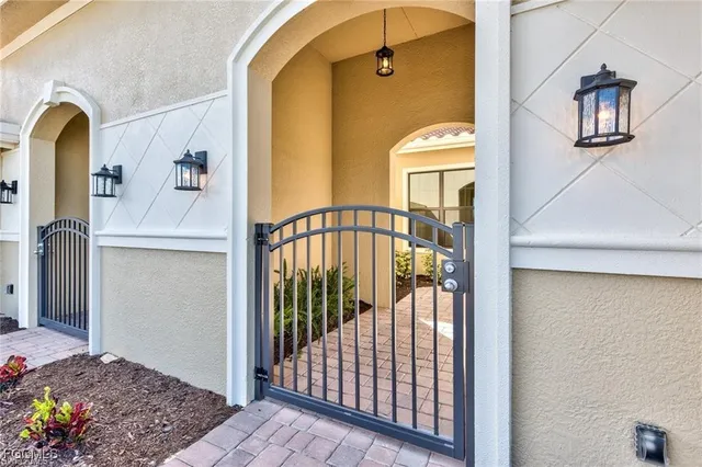 $2,800 | 15241 Cortona Way, Fort Myers, FL 33908